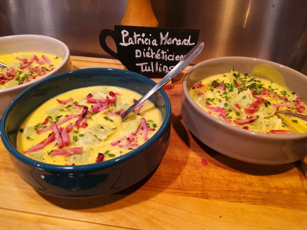 Crème chou-fleur Ravioles curry