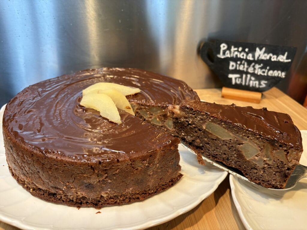 Gâteau poire – noisette – chocolat (ultra gourmand & light)