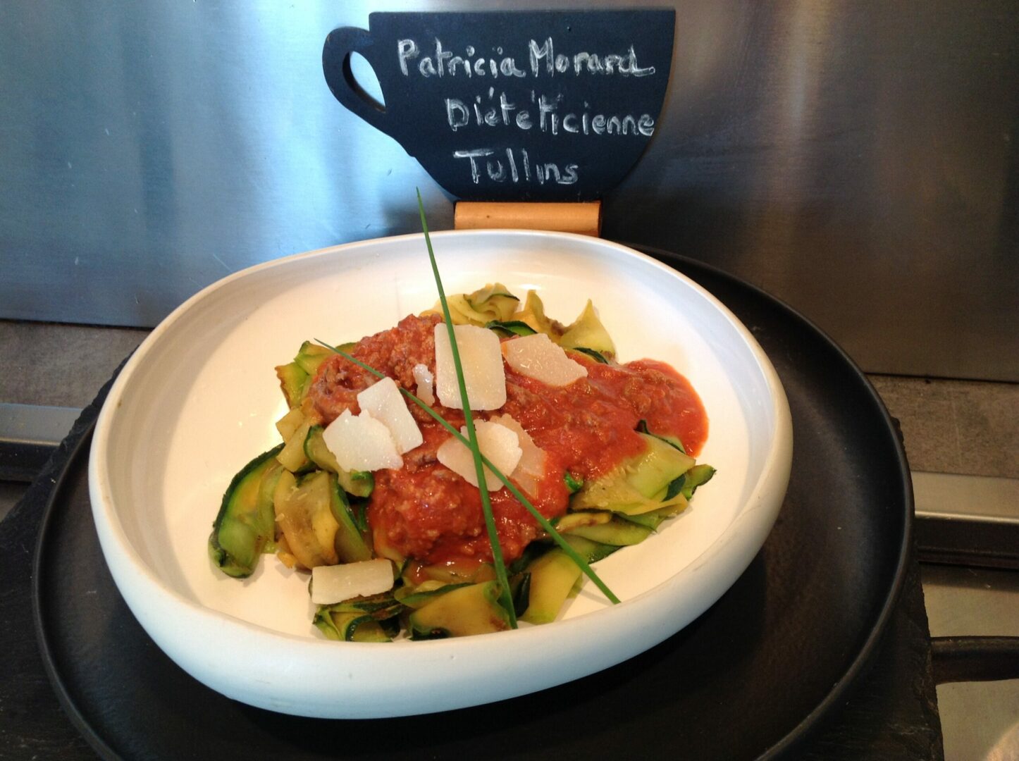 Tagliatelles de courgette bolognaise